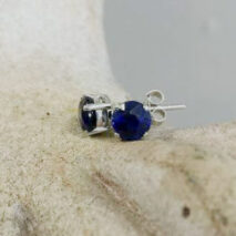 sapphire-studs-in-white-gold-edited